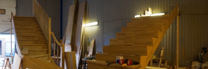 Производитель деревянных лестниц на второй этаж